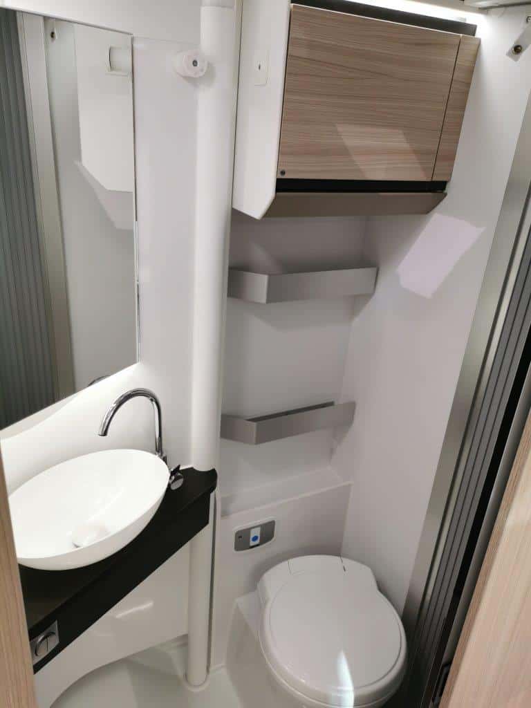 Adria-Compact-Badkabine