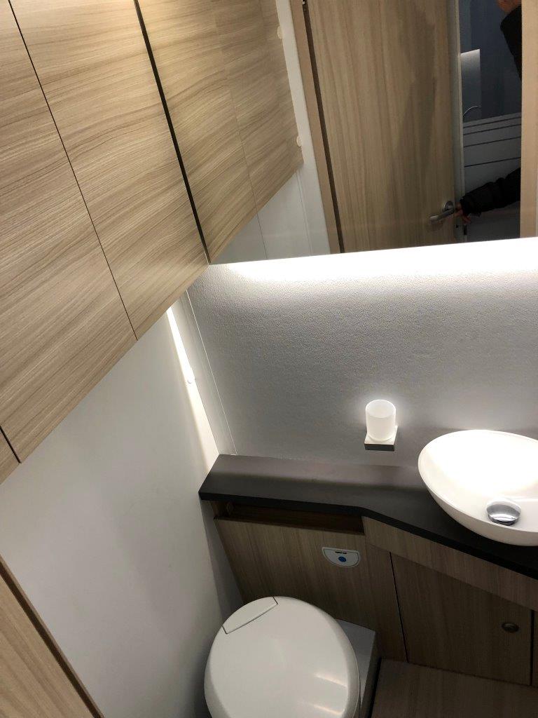 Sun-Living-S-75SC-Badkabine