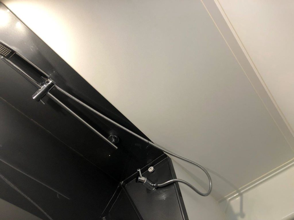 Sun-Living-S-75SC-Dusche