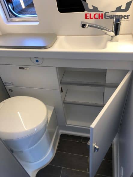 Weinsberg MQ 600 Bad Toilette Dusche (1)